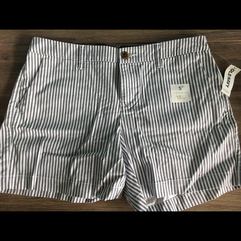 NWT Old Navy Everyday Short